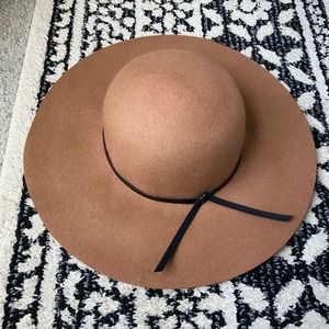 New Camel wide Brimmed Felt Hat